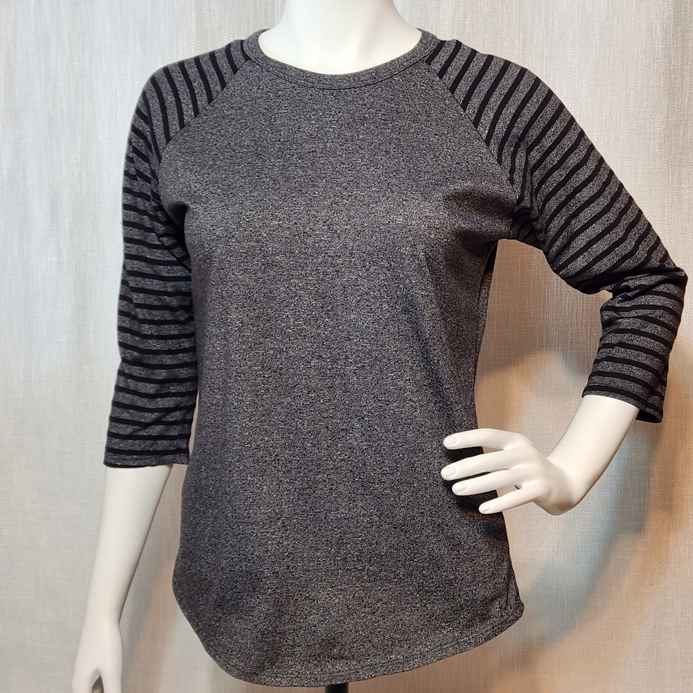 Lularoe Randy Shirt Heather Dark Gray Striped Black Sleeves Medium